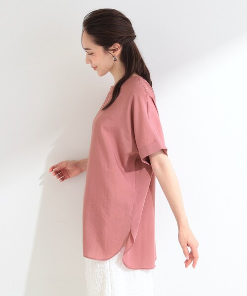 SHOO・LA・RUE(シューラルー)の「【着丈選べる/体型カバー】洗濯後しわになりにくい さらっと快適ドルマントップス(シャツ/ブラウス・レディース・チャコールグレー/イエロー/モスグリーン/ライトベージュ/チャコール/ベージュ系8/モスグリーン系7/イエロー系7/ピンク系/ピンク系9・00)」の15枚目の写真