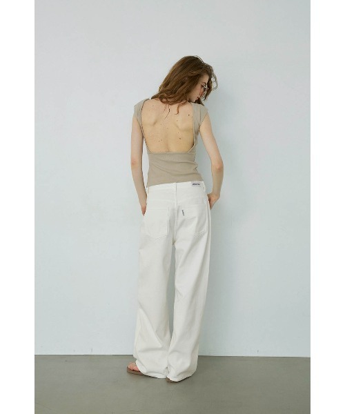 ALEXIA STAM(アリシアスタン)の「Open Back Top /パッドinオープンバックトップス(Tシャツ/カットソー・レディース・サンドベージュ/ブラック/ホワイト・S/M/L)」の14枚目の写真