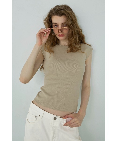 ALEXIA STAM(アリシアスタン)の「Open Back Top /パッドinオープンバックトップス(Tシャツ/カットソー・レディース・サンドベージュ/ブラック/ホワイト・S/M/L)」の16枚目の写真