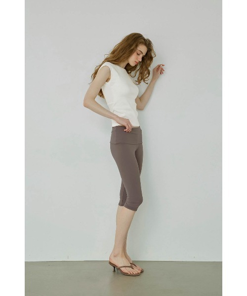 ALEXIA STAM(アリシアスタン)の「Open Back Top /パッドinオープンバックトップス(Tシャツ/カットソー・レディース・サンドベージュ/ブラック/ホワイト・S/M/L)」の19枚目の写真