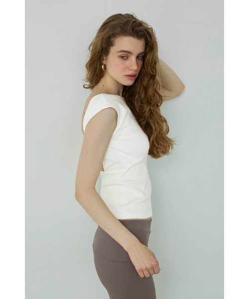 Open Back Top /パッドinオープンバックトップス（Tシャツ/カットソー