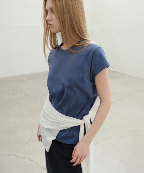 LEVAR(レバー)の「Boyfit Cap Sleeve T-shirt - Teal Blue(Tシャツ/カットソー・レディース・その他・FREE)」の2枚目の写真