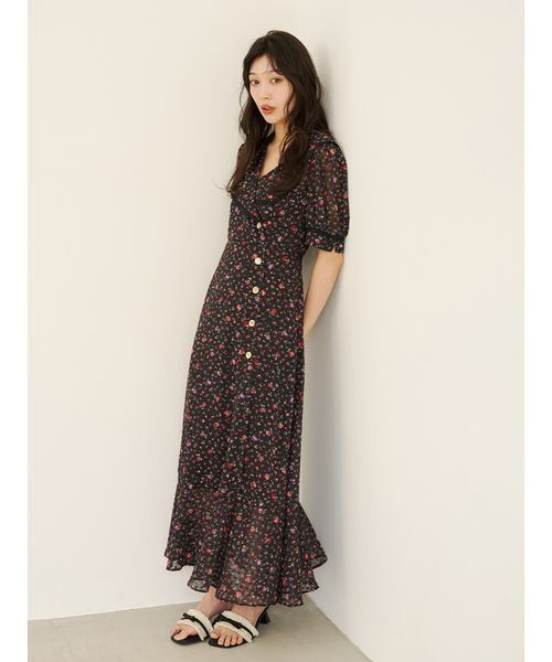 LILY BROWN(リリーブラウン)の「フラワープリントワンピース(ワンピース・レディース・ライトブルー/アイボリー/ブラック・1/0)」の5枚目の写真