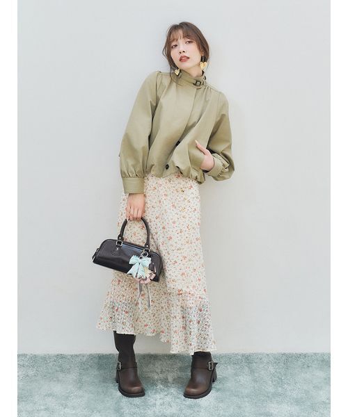 LILY BROWN(リリーブラウン)の「フラワープリントワンピース(ワンピース・レディース・ライトブルー/アイボリー/ブラック・1/0)」の9枚目の写真