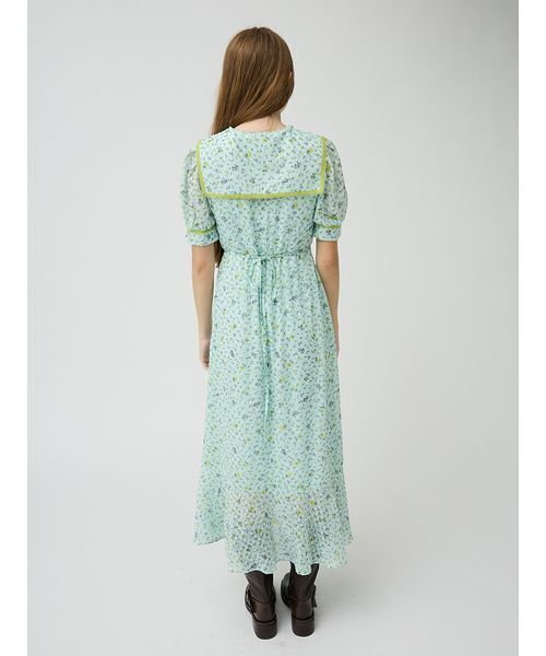 LILY BROWN(リリーブラウン)の「フラワープリントワンピース(ワンピース・レディース・ライトブルー/アイボリー/ブラック・1/0)」の11枚目の写真