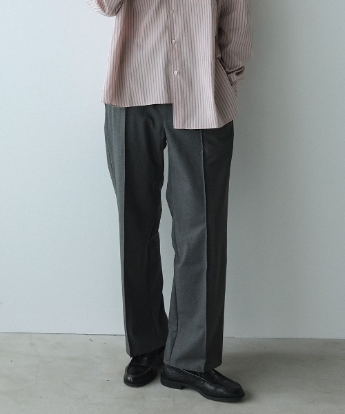 DONOBAN(ドノバン)の「【ELME】Everyday Pintuck Slacks / 3カラー(スラックス・レディース・ベージュ/ブラック系/ブラック・S/L)」の4枚目の写真