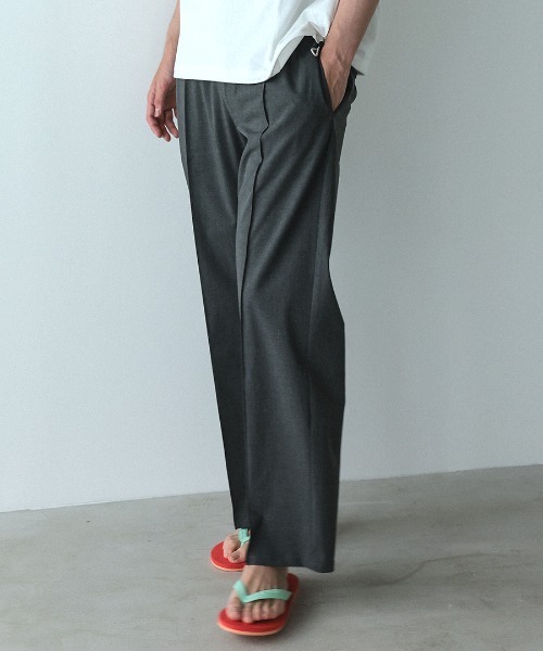 DONOBAN(ドノバン)の「【ELME】Everyday Pintuck Slacks / 3カラー(スラックス・レディース・ベージュ/ブラック系/ブラック・S/L)」の8枚目の写真