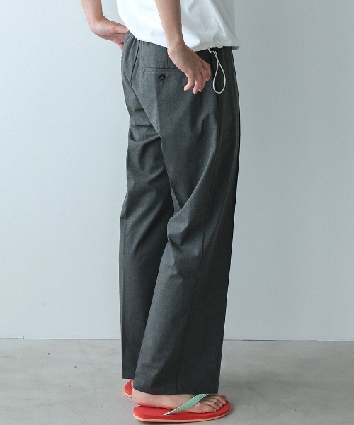 DONOBAN(ドノバン)の「【ELME】Everyday Pintuck Slacks / 3カラー(スラックス・レディース・ベージュ/ブラック系/ブラック・S/L)」の9枚目の写真