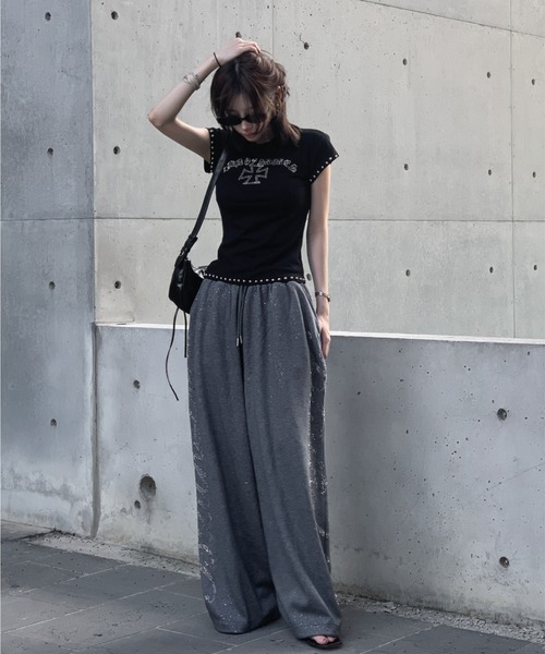 KsG(ケーエスジー)の「アイコンダブルスタッズTシャツ(Tシャツ/カットソー・レディース・ホワイト/ブラック・SMALL/MEDIUM)」の8枚目の写真