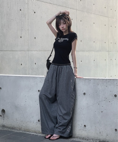 KsG(ケーエスジー)の「アイコンダブルスタッズTシャツ(Tシャツ/カットソー・レディース・ホワイト/ブラック・SMALL/MEDIUM)」の7枚目の写真