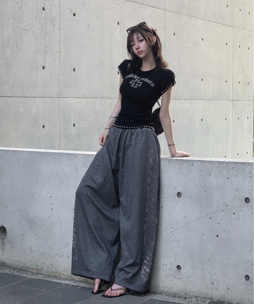 KsG(ケーエスジー)の「アイコンダブルスタッズTシャツ(Tシャツ/カットソー・レディース・ホワイト/ブラック・SMALL/MEDIUM)」の9枚目の写真