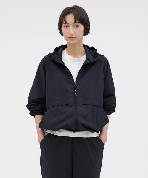 MARGARET HOWELL(マーガレットハウエル)の「RECYCLED TASLAN NYLON TAFFETA BLOUSON(ブルゾン・レディース・ネイビー系1/ベージュ系その他4・1/2)」の8枚目の写真