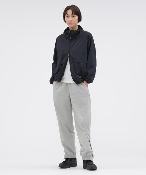 MARGARET HOWELL(マーガレットハウエル)の「RECYCLED TASLAN NYLON TAFFETA BLOUSON(ブルゾン・レディース・ネイビー系1/ベージュ系その他4・1/2)」の5枚目の写真