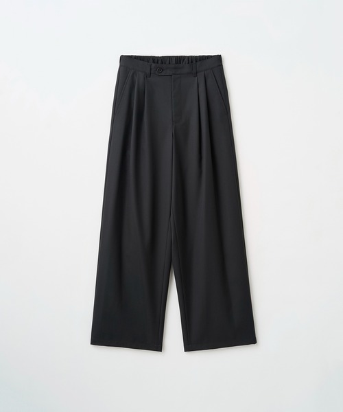 Juha(ユハ)の「2TUCK WIDE DRY TWILL PANTS(スラックス・メンズ・ブラック/ベージュ・3/2/4)」の9枚目の写真