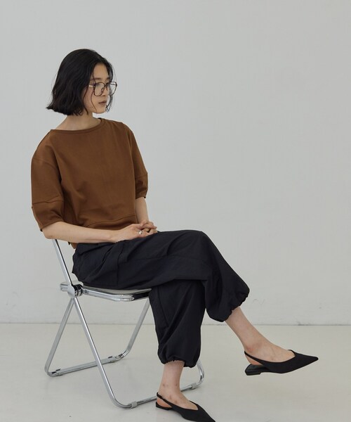 GALLEST(ギャレスト)の「ハーフスリーブフォルムカットソー【接触冷感/新色追加】(Tシャツ/カットソー・レディース・ベビーピンク/ブラウン系その他/チャコールグレー・38)」の10枚目の写真
