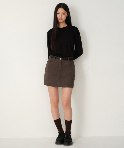 MUSINSA STANDARD WOMAN（ムシンサスタンダードウーマン）の「ウィメンズ シンセティックスエード ミニスカート [ブラウン]（スカート・レディース・その他・X-SMALL/SMALL/MEDIUM/LARGE）」の3枚目の写真
