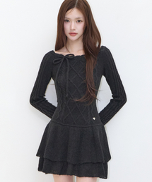 オフショルダーキャンキャンワンピースVLACK