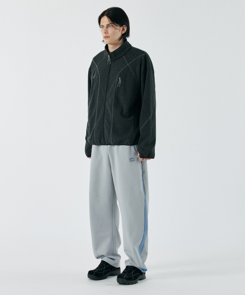 SANRO（サンロ）の「[ユニセックス]ストレートジャージパンツ - グレー（スウェットパンツ・メンズ・その他・MEDIUM/LARGE）」の2枚目の写真