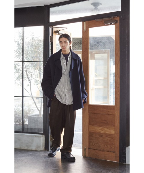 YLEVE(イレーヴ)の「YLEVE / LAMBSWOOL DOUBLE CLOTH BEAVER SHORT CO(ダウンジャケット/コート・メンズ・ブラウン/ネイビー・4/5)」の20枚目の写真