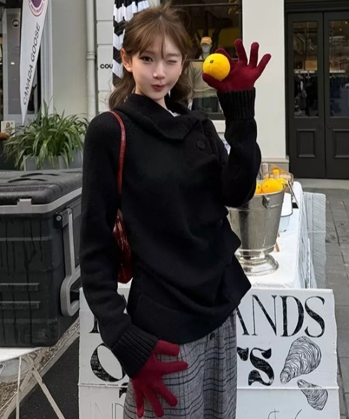 FAVORITO(ファヴォリート)の「襟付きプルオーバー(ニット/セーター・レディース・ブラック・F)」の11枚目の写真