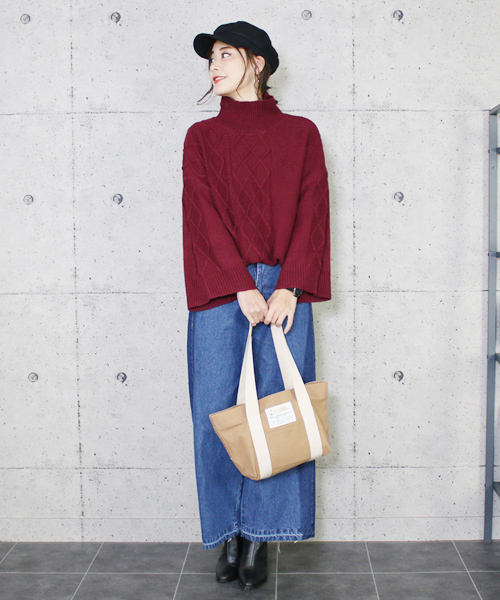 reca（レカ）の「アラン編みベル袖ハイネックニット（ニット/セーター・レディース・レッド系その他/ブラック/ライトベージュ・M）」の4枚目の写真