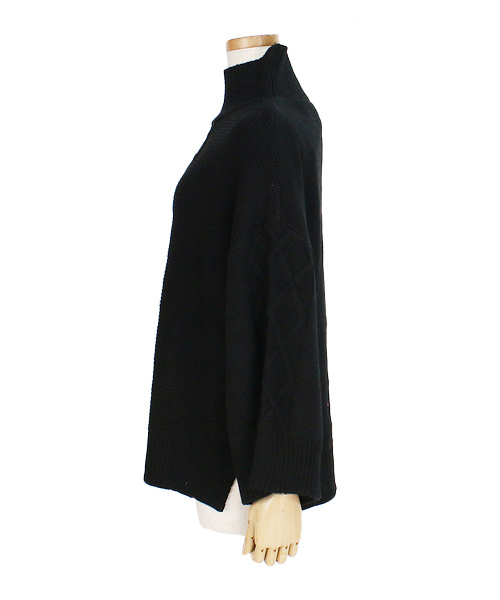 reca（レカ）の「アラン編みベル袖ハイネックニット（ニット/セーター・レディース・レッド系その他/ブラック/ライトベージュ・M）」の10枚目の写真