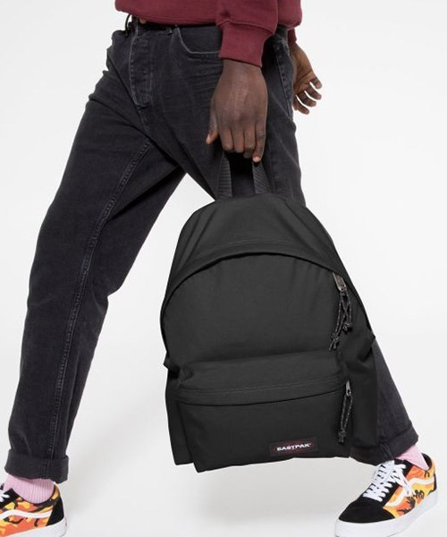EASTPAK(イーストパック )の「PADDED PAK'R CORE COLORS パデッドパッカー デイパック(バックパック/リュック)」|ブラック