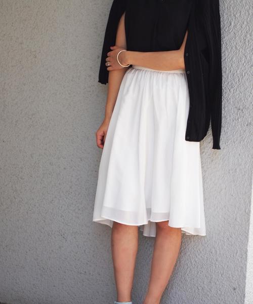 Jewel Changes(ジュエルチェンジズ)の「●JOC 切替 フレアスカート(スカート・レディース・オフホワイト/ブラック/ライトグレー/ブラウン/ライム・FREE)」の1枚目の写真