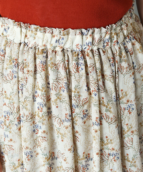 Luz Llena（ラズレナ）の「ヴィンテージ風・小花柄アシンメトリースカート（スカート・レディース・イエロー/オフホワイト・MEDIUM）」の6枚目の写真