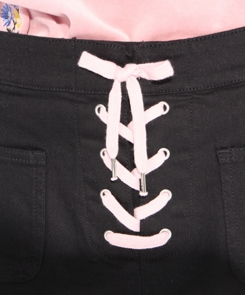 repipi armario（レピピ アルマリオ）の「レースアップＳＰ（デニムパンツ・キッズ・イエロー/ブルー/ブラック/レッド・X-SMALL/SMALL/LARGE/MEDIUM）」の16枚目の写真