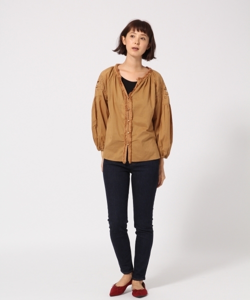 GLOBAL WORK（グローバルワーク）の「ショルダーシシュウブラウス8分袖/771606（シャツ/ブラウス・レディース・ベージュ系その他/ブラック/ホワイト・LARGE/MEDIUM）」の13枚目の写真