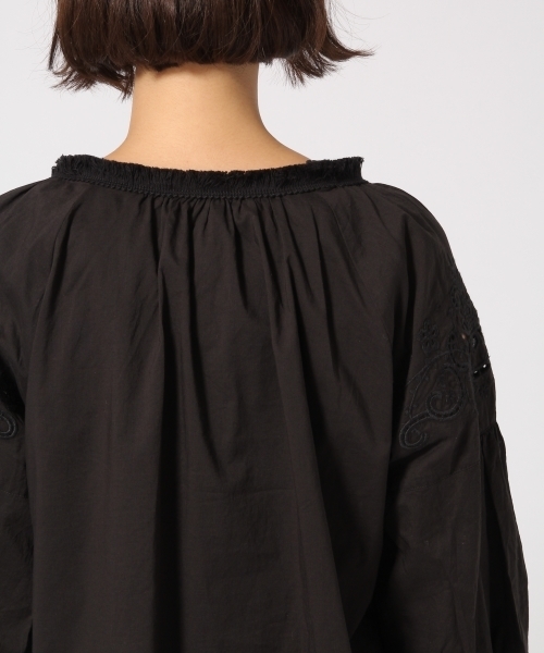 GLOBAL WORK（グローバルワーク）の「ショルダーシシュウブラウス8分袖/771606（シャツ/ブラウス・レディース・ベージュ系その他/ブラック/ホワイト・LARGE/MEDIUM）」の16枚目の写真