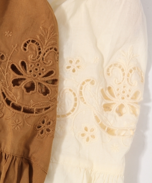 GLOBAL WORK（グローバルワーク）の「ショルダーシシュウブラウス8分袖/771606（シャツ/ブラウス・レディース・ベージュ系その他/ブラック/ホワイト・LARGE/MEDIUM）」の7枚目の写真