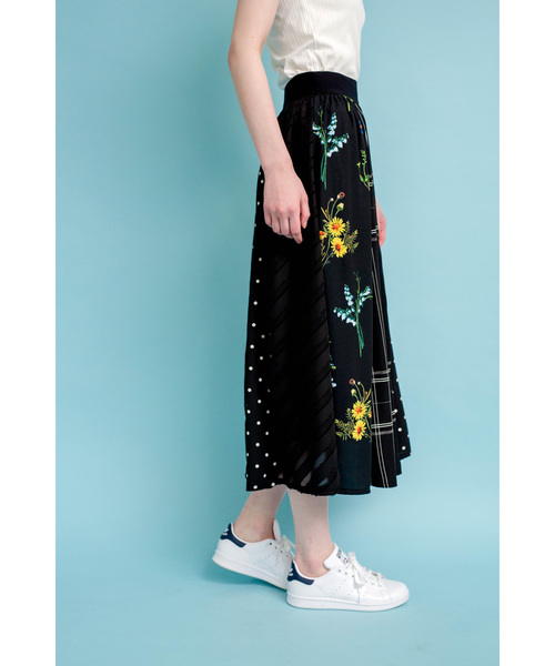 DOLLUPOOPS(ドールアップウップス)の「<doll up oops> 4tex ボタニカル×ドット フレアースカート(スカート・レディース・ホワイト/ブラック・38)」の12枚目の写真