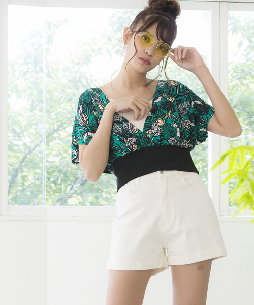 WEGO(ウィゴー)の「WEGO/デイリーハイウエストショーツ(その他パンツ・レディース・ホワイト/ブラック/グリーン系その他/ライトイエロー/ライトパープル/ライトピンク・LARGE/SMALL/MEDIUM)」の2枚目の写真
