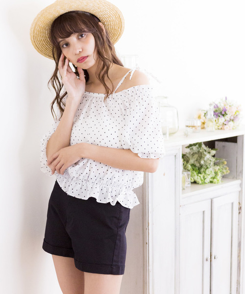 WEGO(ウィゴー)の「WEGO/デイリーハイウエストショーツ(その他パンツ・レディース・ホワイト/ブラック/グリーン系その他/ライトイエロー/ライトパープル/ライトピンク・LARGE/SMALL/MEDIUM)」の3枚目の写真