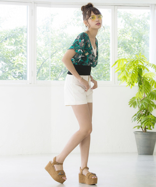 WEGO(ウィゴー)の「WEGO/デイリーハイウエストショーツ(その他パンツ・レディース・ホワイト/ブラック/グリーン系その他/ライトイエロー/ライトパープル/ライトピンク・LARGE/SMALL/MEDIUM)」の7枚目の写真