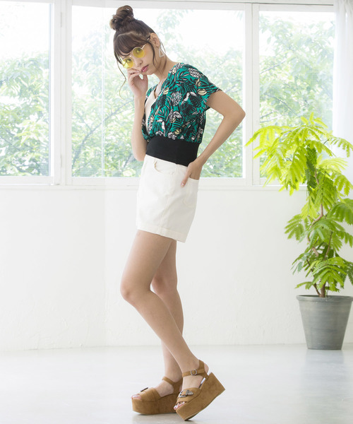 WEGO(ウィゴー)の「WEGO/デイリーハイウエストショーツ(その他パンツ・レディース・ホワイト/ブラック/グリーン系その他/ライトイエロー/ライトパープル/ライトピンク・LARGE/SMALL/MEDIUM)」の8枚目の写真