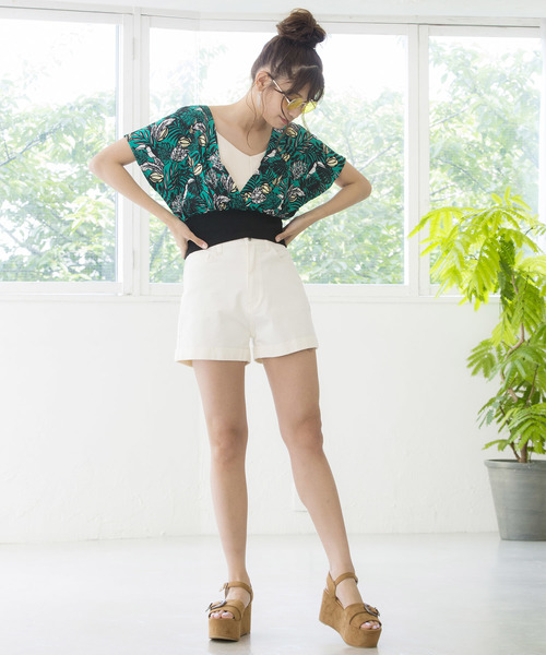 WEGO(ウィゴー)の「WEGO/デイリーハイウエストショーツ(その他パンツ・レディース・ホワイト/ブラック/グリーン系その他/ライトイエロー/ライトパープル/ライトピンク・LARGE/SMALL/MEDIUM)」の10枚目の写真