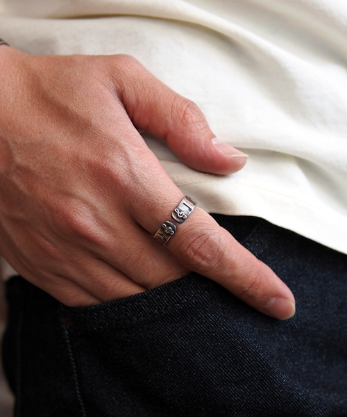 BEAMS（ビームス）の「□BEAMS / 音符モチーフ リング（リング・メンズ・シルバー・ONE SIZE）」の6枚目の写真