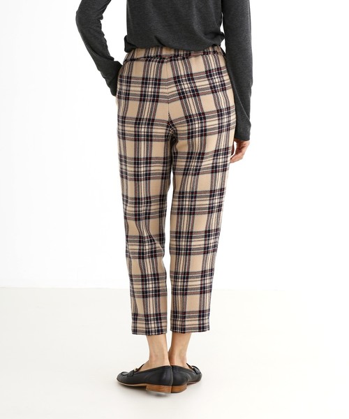 Munich(ミューニック)の「タータンチェックカルゼテーパードパンツ(その他パンツ・レディース・ベージュ/ネイビー・S)」の9枚目の写真