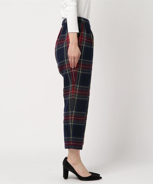 Munich(ミューニック)の「タータンチェックカルゼテーパードパンツ(その他パンツ・レディース・ベージュ/ネイビー・S)」の10枚目の写真