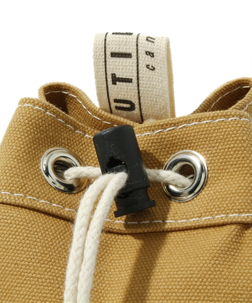 SHIPS（シップス）の「UTILITY CANVAS:ユーティリティー サック（ショルダーバッグ・キッズ・ナチュラル/カーキ/オレンジ/イエロー/ネイビー・ONE SIZE）」の8枚目の写真