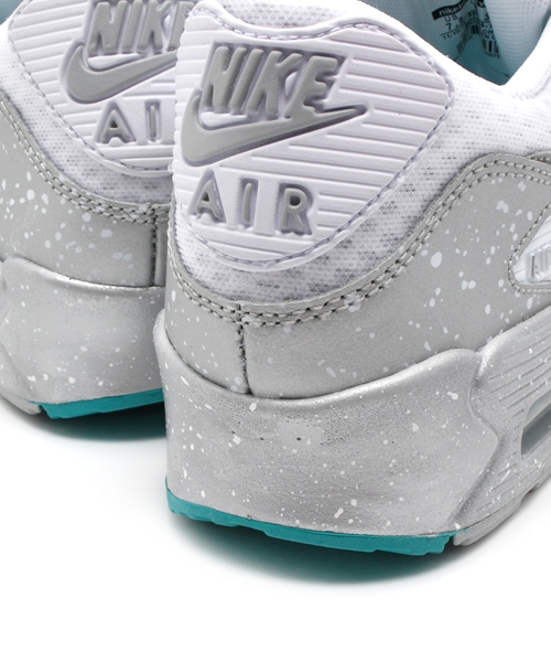 NIKE（ナイキ）の「ナイキ ウィメンズ エアマックス NIKE WMNS AIR MAX 90 325213-125（スニーカー・メンズ・シルバー・24cm/23cm/23.5cm/24.5cm/27.5cm/28cm/28.5cm）」の8枚目の写真