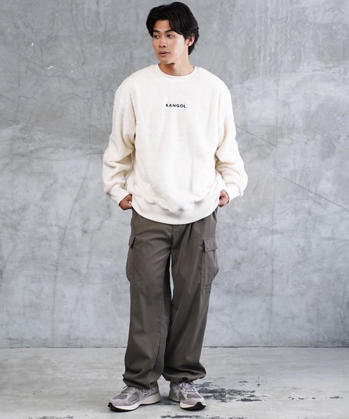 KANGOL（カンゴール）の「roshell×KANGOL カンゴール ブランド別注 コラボ ボア クルーネック トレーナー（スウェット・メンズ・ブラック/ベージュ/ネイビー/ブラウン/オフホワイト/グレイッシュベージュ/モカ/ホワイト系その他/ブラック系その他/ブラウン系その他/ベージュ系その他/ベージュ系その他2/グレー系その他/グレー系その他2・SMALL/MEDIUM/LARGE/X-LARGE）」の18枚目の写真