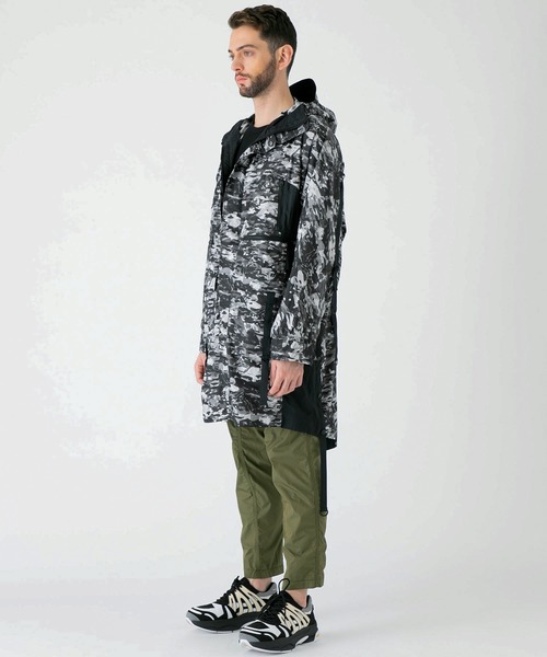 WHITE MOUNTAINEERING（ホワイトマウンテニアリング）の「【White Mountaineering】レイヤードカモプリントテープモッズコート / WM2071213（モッズコート・メンズ・ブラック・1/2/3）」の8枚目の写真