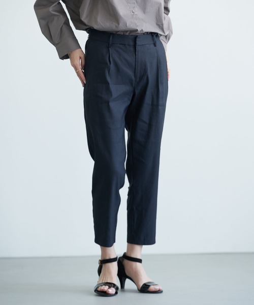 earth music&ecology（アースミュージックアンドエコロジー）の「【2020春夏】めちゃはきやす麻混テーパードパンツ ＊（その他パンツ・レディース・ベージュ/その他8/ネイビー/チェック・MEDIUM/LARGE）」の3枚目の写真