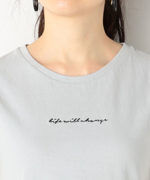 archives(アルシーヴ)の「ロゴ刺繍チビTee(Tシャツ/カットソー・レディース・オフホワイト/ブラック/ブルー・MEDIUM)」の10枚目の写真