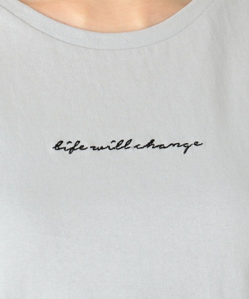 archives(アルシーヴ)の「ロゴ刺繍チビTee(Tシャツ/カットソー・レディース・オフホワイト/ブラック/ブルー・MEDIUM)」の8枚目の写真