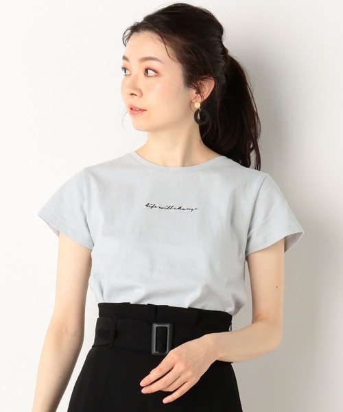 archives(アルシーヴ)の「ロゴ刺繍チビTee(Tシャツ/カットソー・レディース・オフホワイト/ブラック/ブルー・MEDIUM)」の4枚目の写真